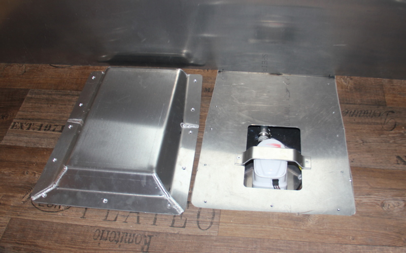 Elektrische Bilgepumpe in Kabine